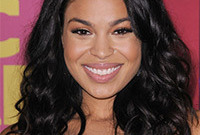 Jordin-sparks-pretty-in-pink-makeup-side